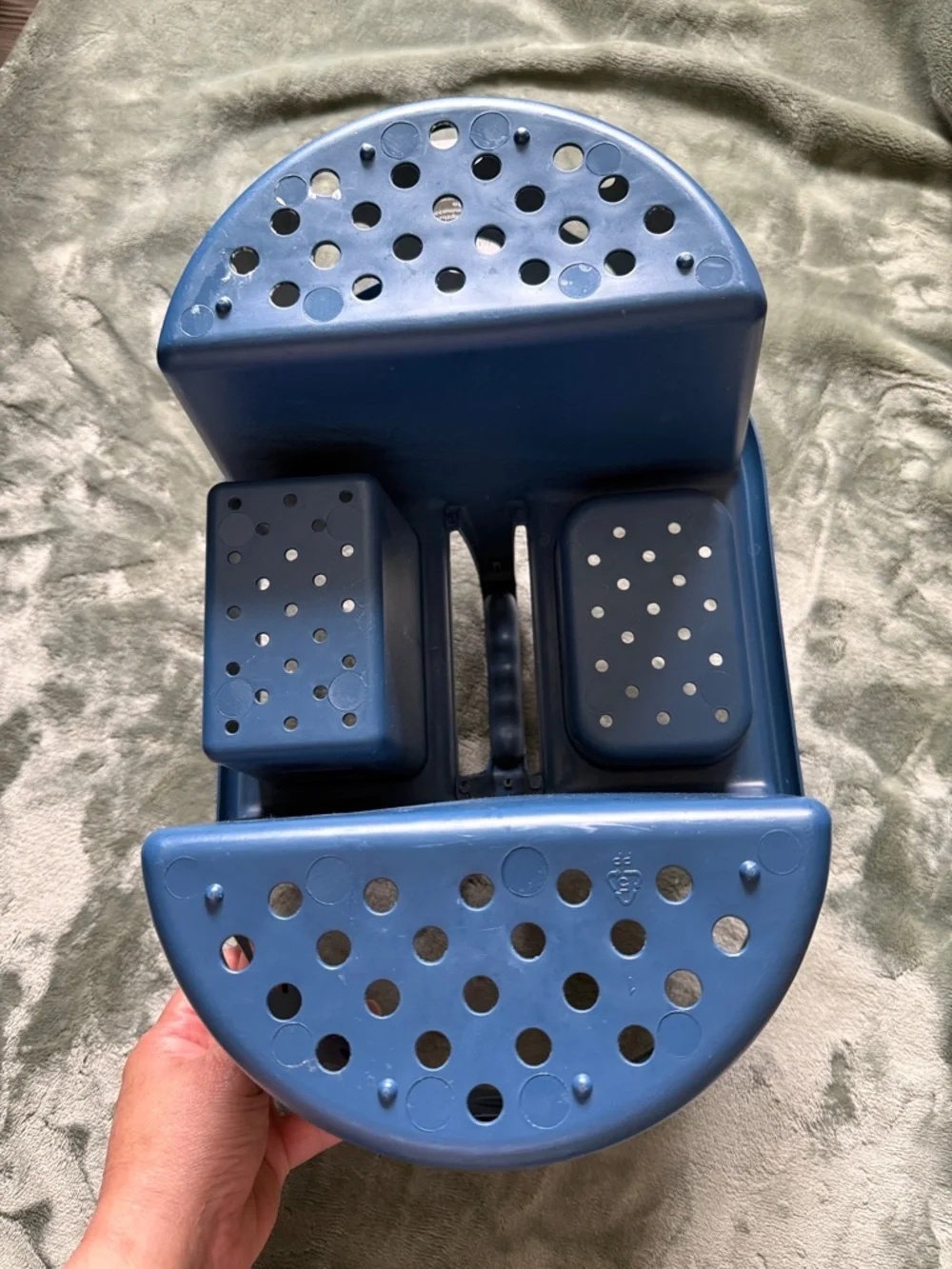 Mainstays Blue Plastic Bath Caddy with Center Handle